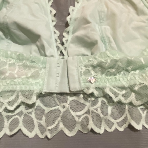 Victoria’s Secret PINK Mint Halter Lace Bralette - Picture 3 of 4